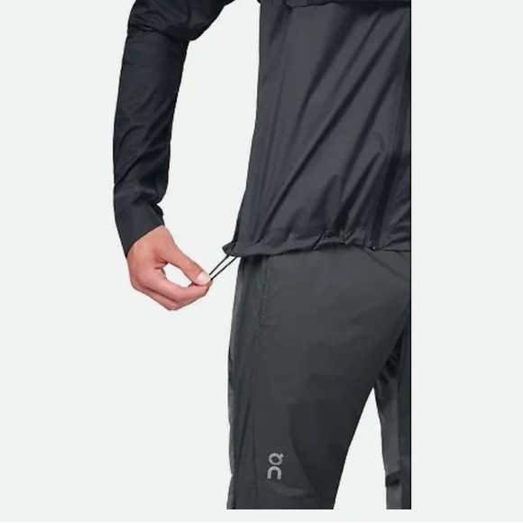 On Cloud Weather Jacket Lightweight Hooded, Black/Grey, Mens Size Medium - Picture 4 of 11